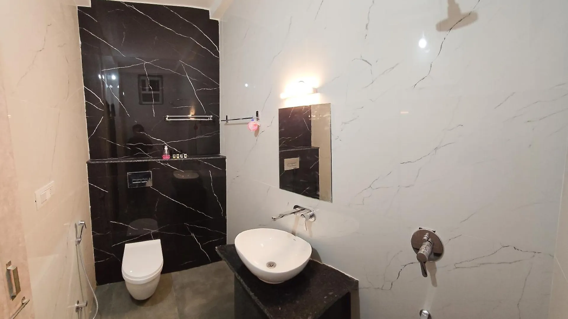 Hotell The Raahi Inn Udaipur